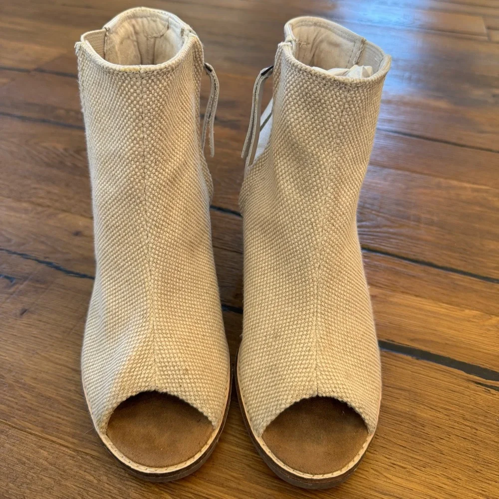 Toms Cream Open-Toe Ankle Boots
